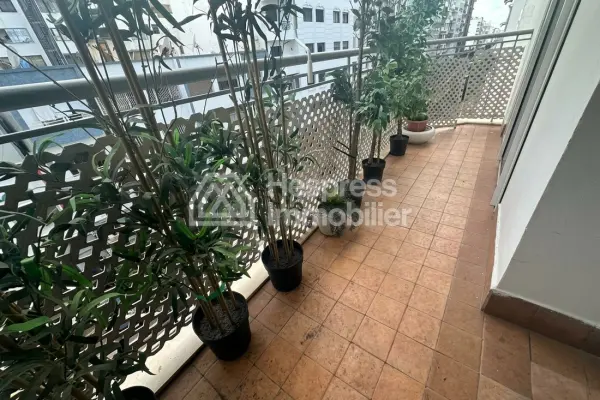 Modern apartment for sale on Racine