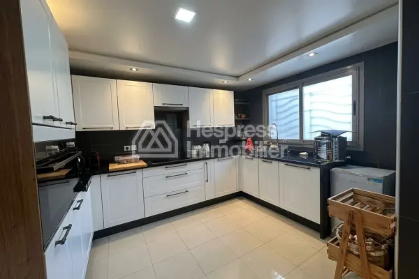 Modern apartment for sale on Racine