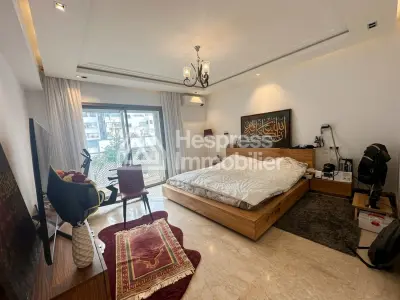 Modern apartment for sale on Racine