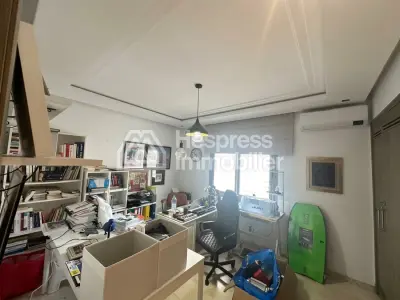 Modern apartment for sale on Racine