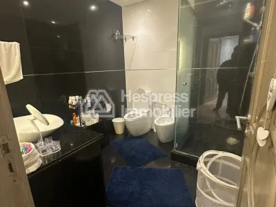 Modern apartment for sale on Racine