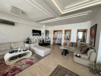 Apartment for sale at Les Princesses . Total area 138 m². Elevator