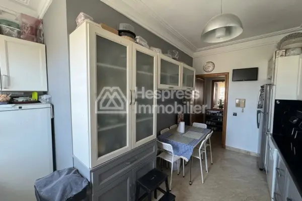 Apartment for sale at Les Princesses . Total area 138 m². Elevator