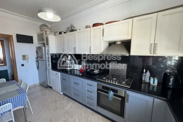 Apartment for sale at Les Princesses . Total area 138 m². Elevator