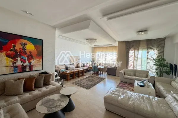 Apartment for sale at Les Princesses . Total area 138 m². Elevator