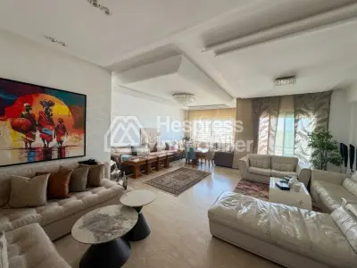 Apartment for sale at Les Princesses . Total area 138 m². Elevator