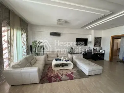 Apartment for sale at Les Princesses . Total area 138 m². Elevator
