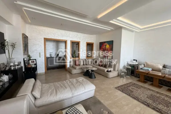 Apartment for sale at Les Princesses . Total area 138 m². Elevator