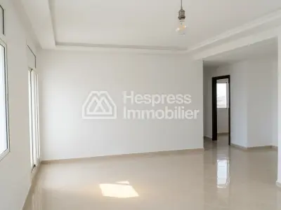 For sale: fully renovated apartment with terrace, 151m² surface area, Rabat road