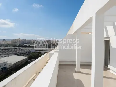 For sale: fully renovated apartment with terrace, 151m² surface area, Rabat road