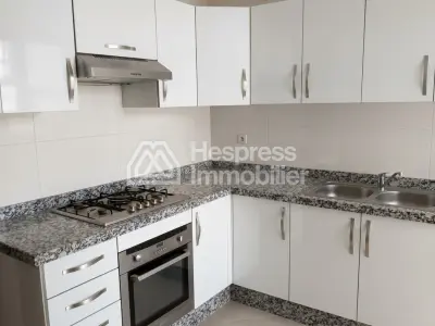 For sale: fully renovated apartment with terrace, 151m² surface area, Rabat road