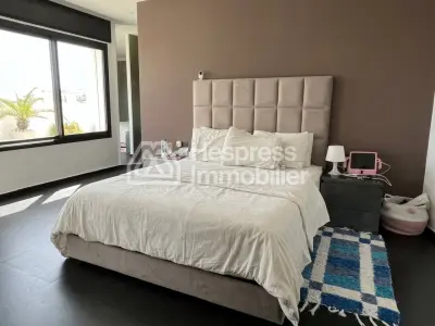 Apartment for sale with terrace and garage in the Administratif district