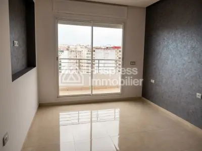 Apartment for rent with terrace and garage