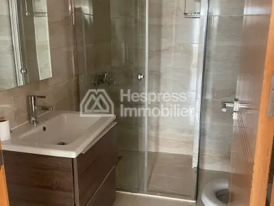 Apartment for rent with terrace and garage