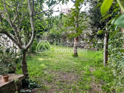 Villa a louer a tanger avec jardin surface terrain 1200m²