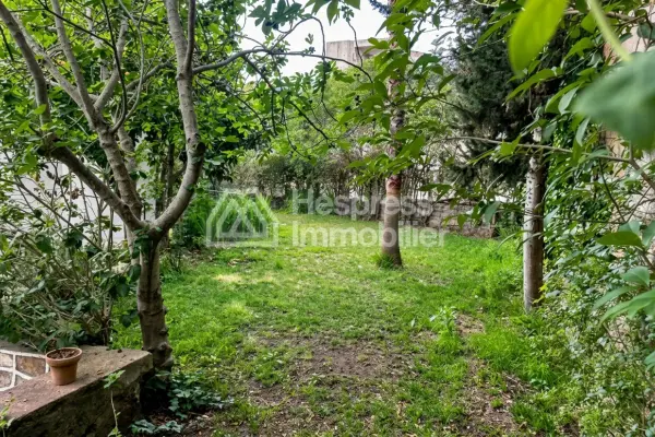 Villa a louer a tanger avec jardin surface terrain 1200m²