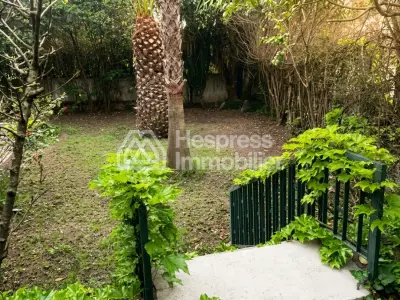 Villa a louer a tanger avec jardin surface terrain 1200m²