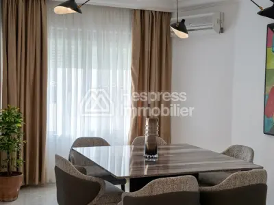 للإيجار: شقة رائعة مُجددة بمساحة 120 مترًا مربعًا - حي إيبيريا - طنجة - الرقم المرجعي: ltaam20526
