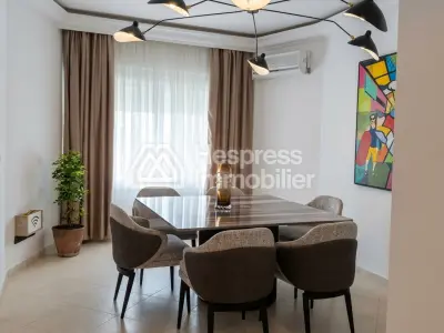 للإيجار: شقة رائعة مُجددة بمساحة 120 مترًا مربعًا - حي إيبيريا - طنجة - الرقم المرجعي: ltaam20526