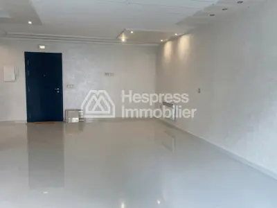 Spacious apartment at Tangier for sale with deeded garage space, 128 m² area – Administratif district