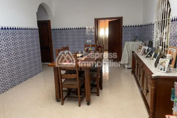 Villa a vendre avec projet creche quartier residentiel surface 357m²