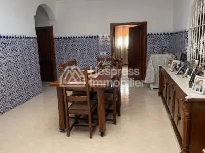 Villa a vendre avec projet creche quartier residentiel surface 357m²