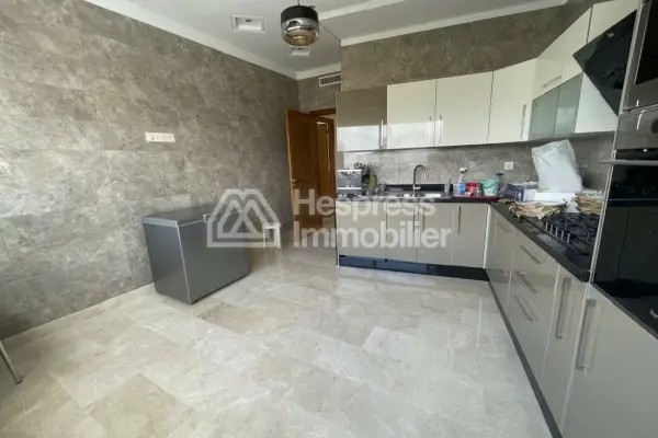 New duplex for rent in Tangier Iberia location, 255m² area