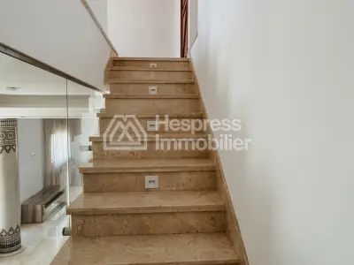 Duplex neuf a louer a Tanger situation iberia surface 255m²