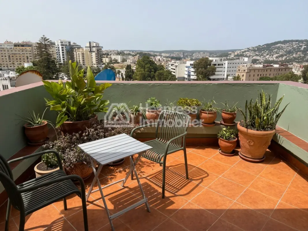 Appartement a louer a Mershan Tanger avec Terrasse et Parking