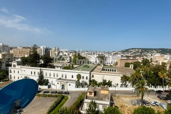 Appartement a louer a Mershan Tanger avec Terrasse et Parking