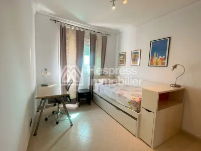 Appartement a louer a Mershan Tanger avec Terrasse et Parking