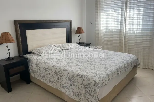 Appartement a louer a Mershan Tanger avec Terrasse et Parking