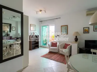 Appartement a louer a Mershan Tanger avec Terrasse et Parking