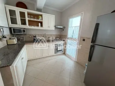 Appartement a louer a Mershan Tanger avec Terrasse et Parking