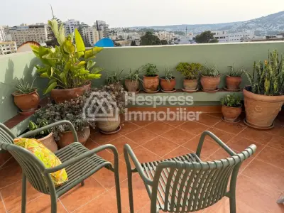 Appartement a louer a Mershan Tanger avec Terrasse et Parking
