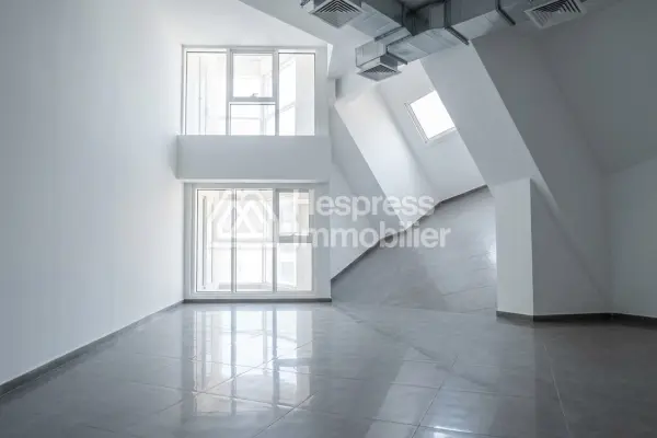 Open-plan offices for rent in the city center