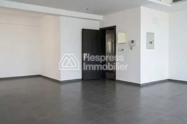 Open-plan offices for rent in the city center
