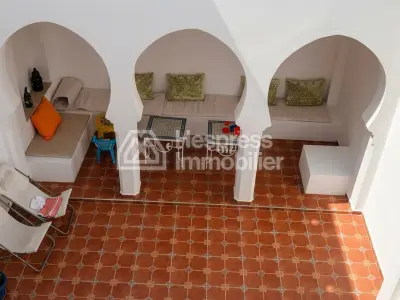 فيلا للبيع في طنجة مساحتها 285 متر مربع