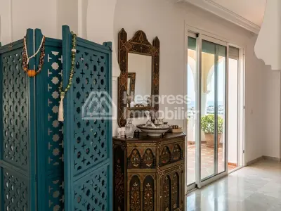 فيلا للبيع في طنجة مساحتها 285 متر مربع