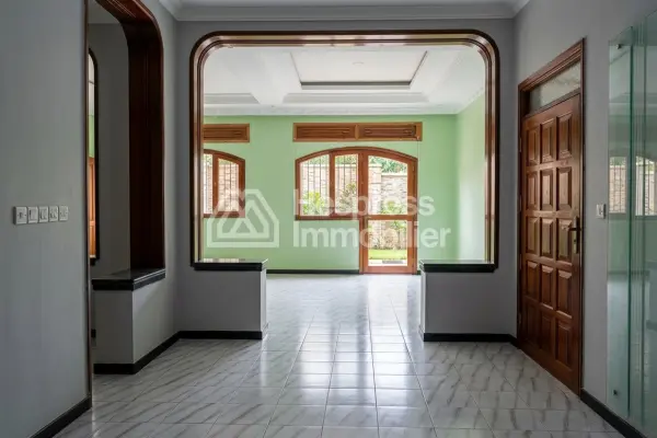 House for sale in Tangier Plaza Toros area, building zone