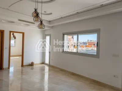 Beautiful new duplex with terrace for rent in the Iberia district, 340m² in area