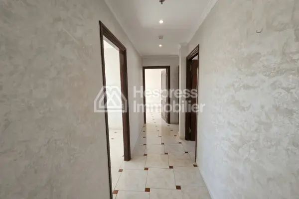 Villa a tanger en vente quartier residentiel surface 574 m²