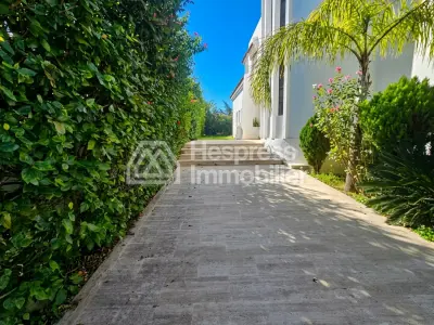 Villa a tanger en vente quartier residentiel surface 574 m²