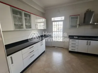 Villa a tanger en vente quartier residentiel surface 574 m²