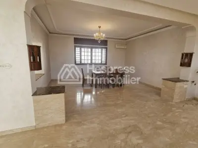Villa a tanger en vente quartier residentiel surface 574 m²