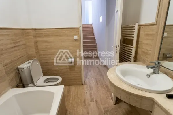 A louer magnifique villa a tanger avec piscine
