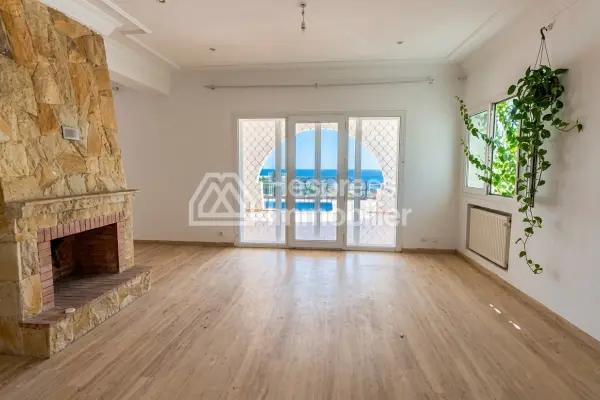 A louer magnifique villa a tanger avec piscine