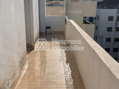 Apartment for rent in Tangier with terrace, located in the Berchet district
