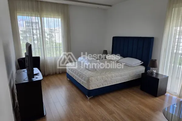 À LOUER – Superbe Appartement Meublé de 220 m² à Prestigia Hay Riad