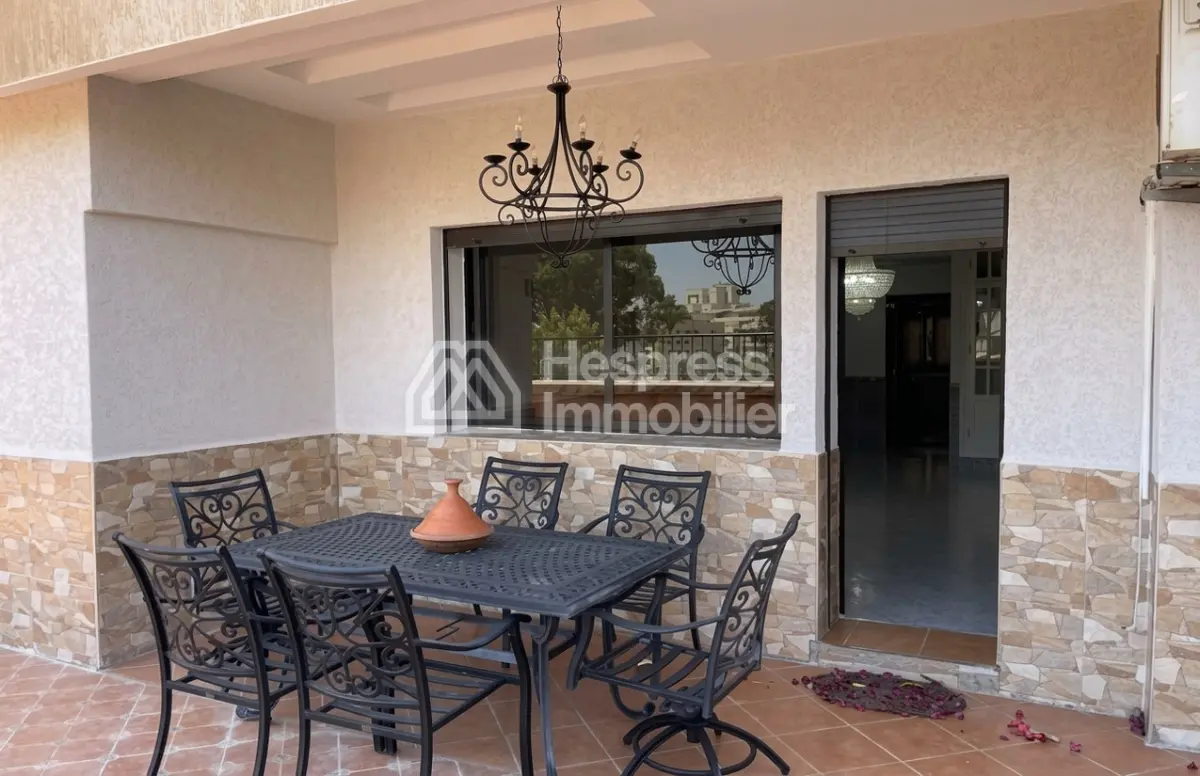 Appartement avec terrasse a louer quartier administratif surface 280m²